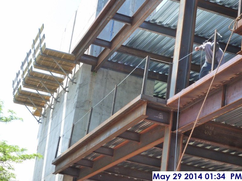 Installing Safety cables at Derrick -1 2nd Floor Facing North-West (800x600)